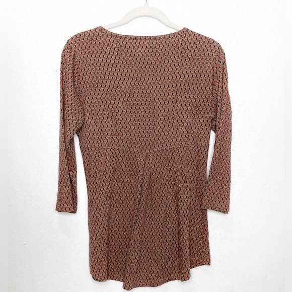 Toad & Co Tamaya Dos Geometric Pleat Back Organic Cotton V-Neck Tunic 3/4 Sleeve - Picture 2 of 4